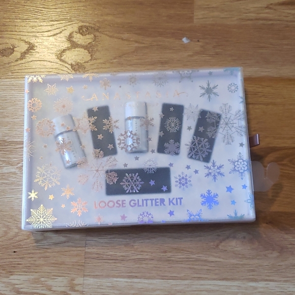 Anastasia Beverly Hills Other - BN ABH Loose Glitters!!